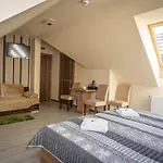 Osada Koszalkowo Wiezyca Panzió Szymbark