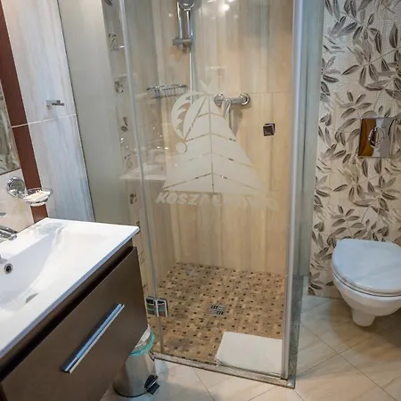 B&B Osada Koszalkowo Wiezyca 심바르크