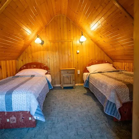 Bed and Breakfast Osada Koszalkowo Wiezyca