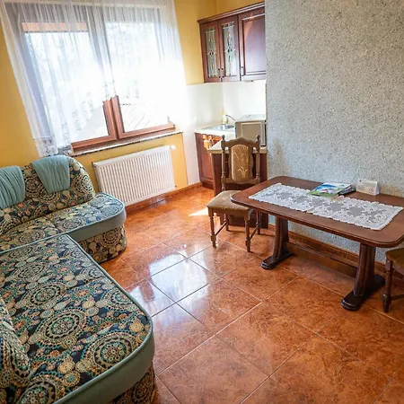 Bed & Breakfast Osada Koszalkowo Wiezyca Szymbark (Pomerania)