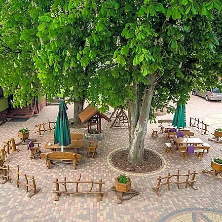 B&B Osada Koszalkowo Wiezyca 3*