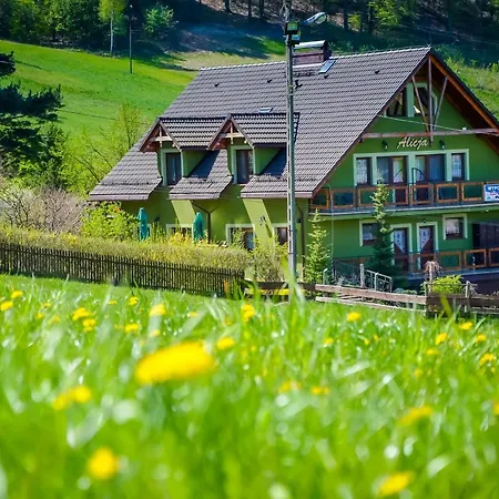 Osada Koszalkowo Wiezyca 3* 심바르크