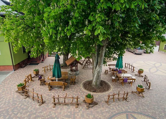 Bed & Breakfast Osada Koszalkowo Wiezyca 3*