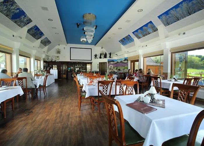 Bed & Breakfast Osada Koszalkowo Wiezyca Szymbark (Pomerania)