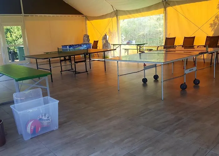 Bed & Breakfast Osada Koszalkowo Wiezyca Szymbark (Pomerania)